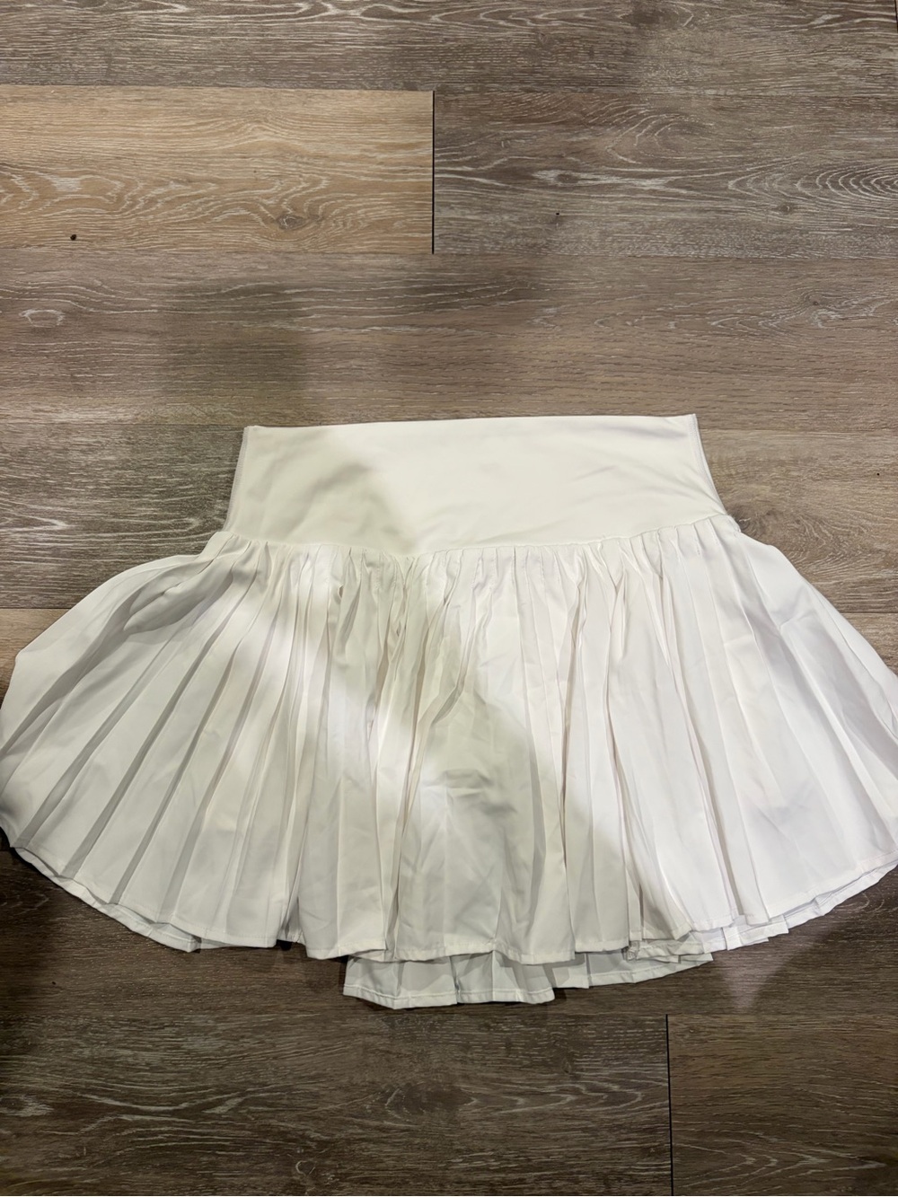 all in motion White Pleated Circle Skirt